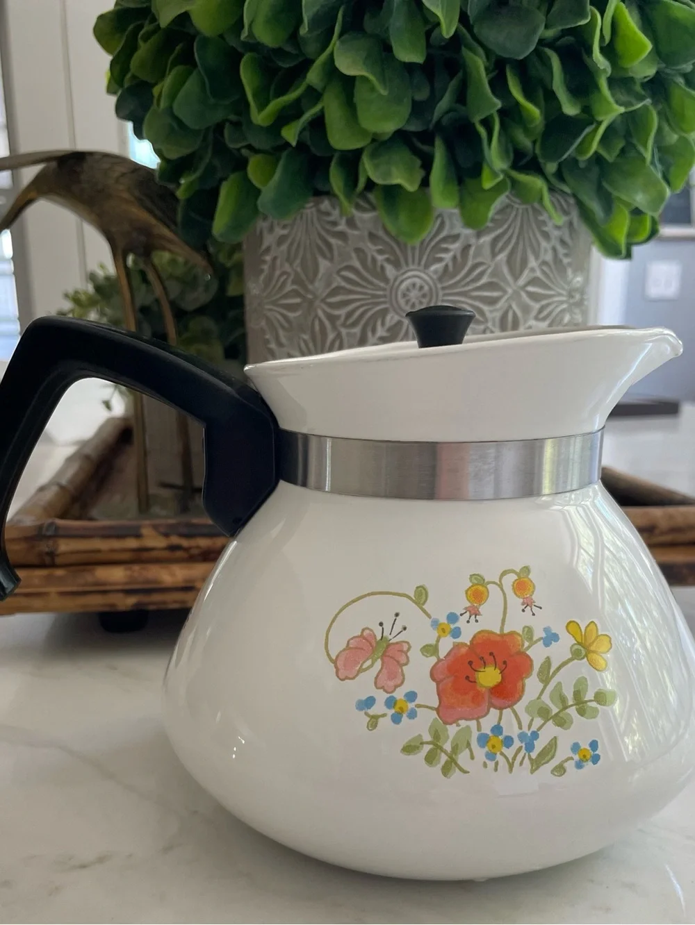 Vintage Corning Ware 6Cup wildflower tea pot .